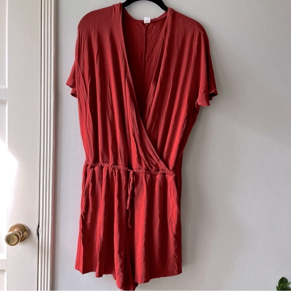 Old Navy Pants - Old Navy•Cinnamon Romper•Sz LTall